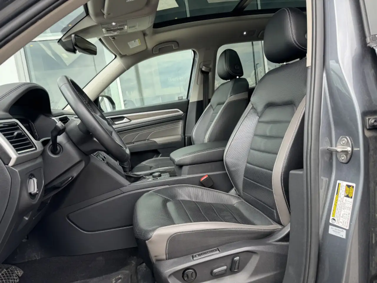 Volkswagen Atlas снимка Volkswagen Atlas