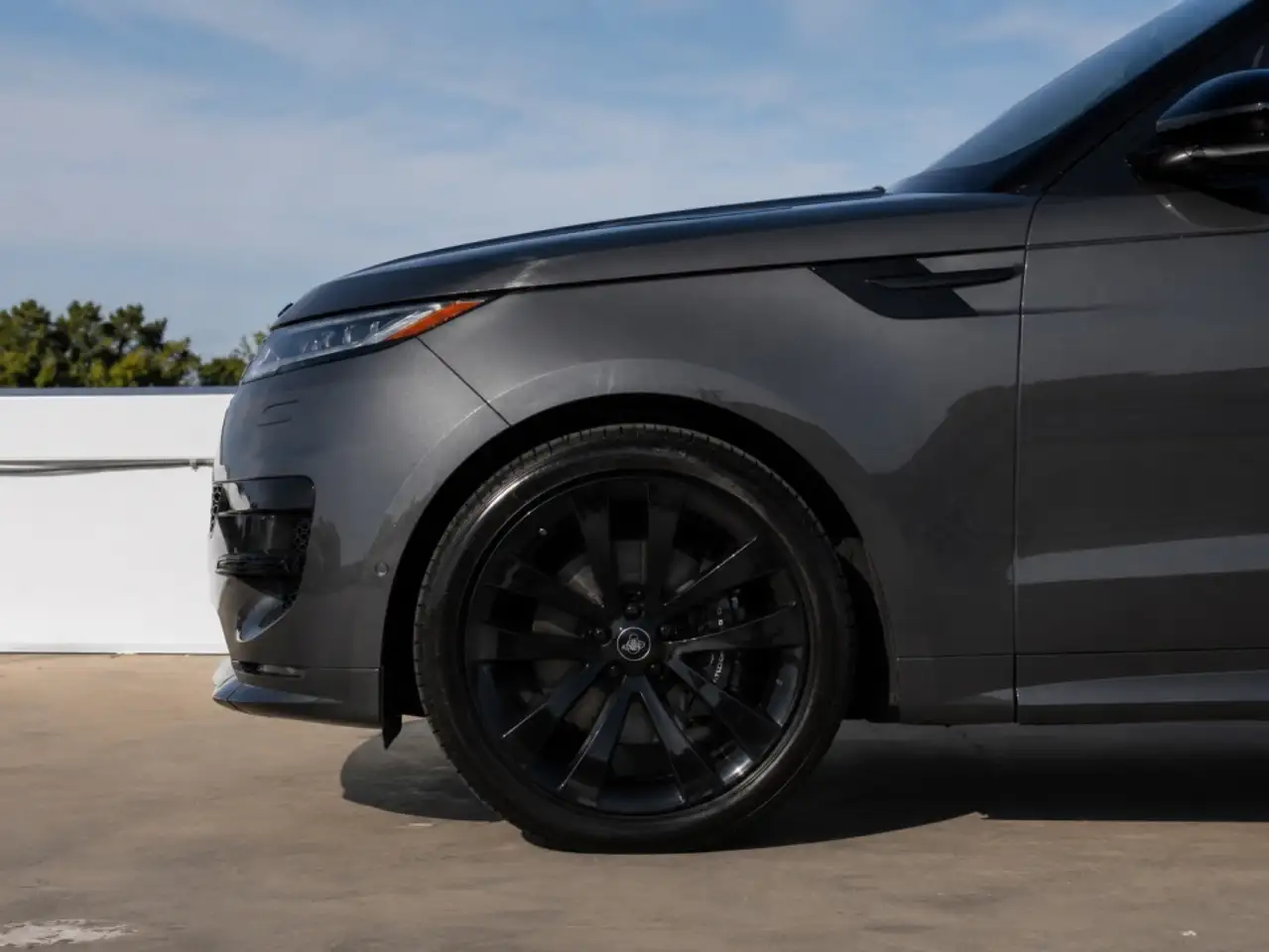 Land Rover Range Rover Sport photo Land Rover Range Rover Sport