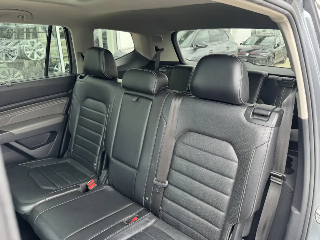 Volkswagen Atlas снимка Volkswagen Atlas