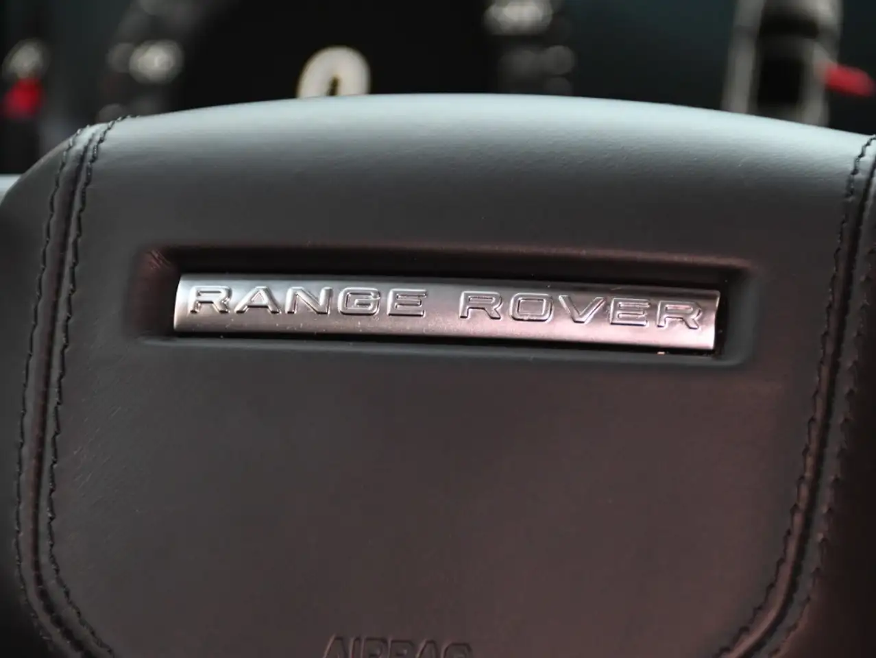 Land Rover Range Rover Sport photo Land Rover Range Rover Sport