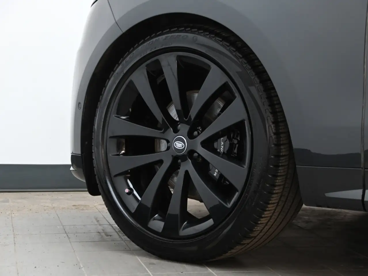 Land Rover Range Rover Sport photo Land Rover Range Rover Sport