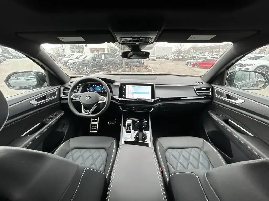 Volkswagen Atlas снимка Volkswagen Atlas