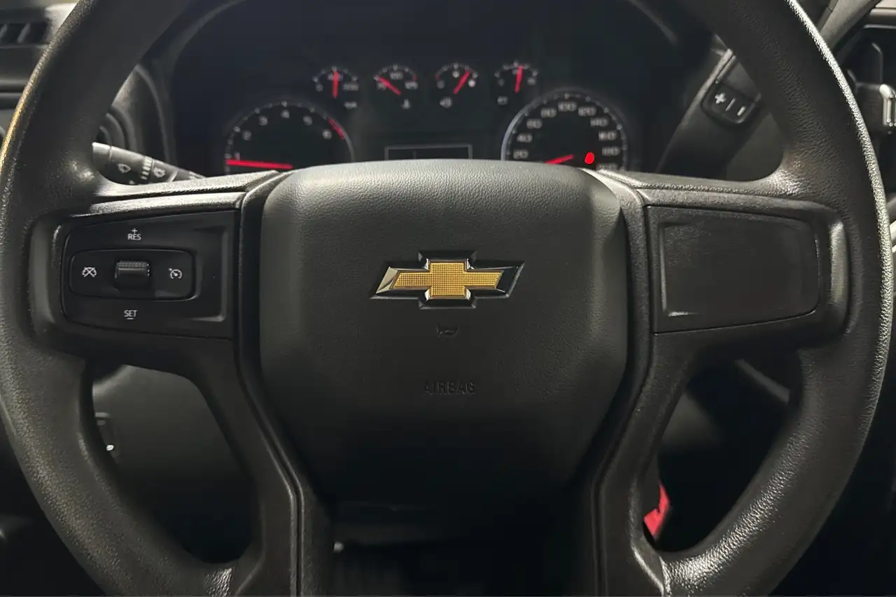 Chevrolet Silverado 1500 снимка Chevrolet Silverado 1500
