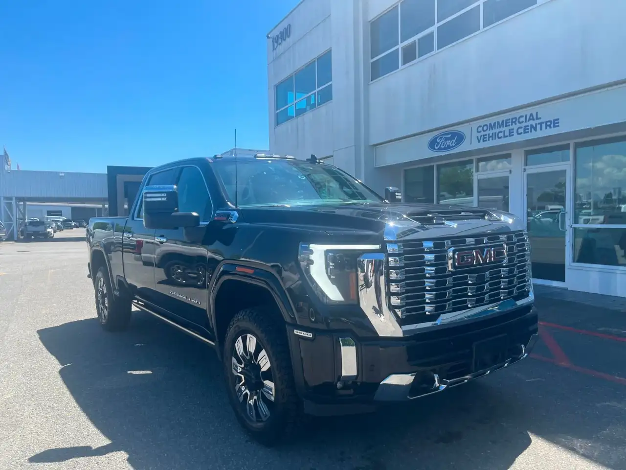 GMC Sierra 3500HD photo GMC Sierra 3500HD