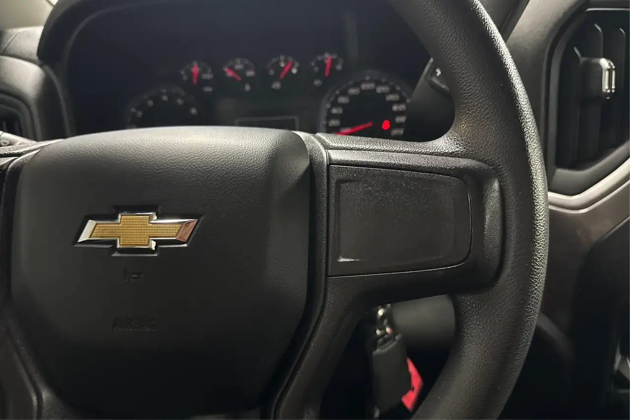 Chevrolet Silverado 1500 снимка Chevrolet Silverado 1500