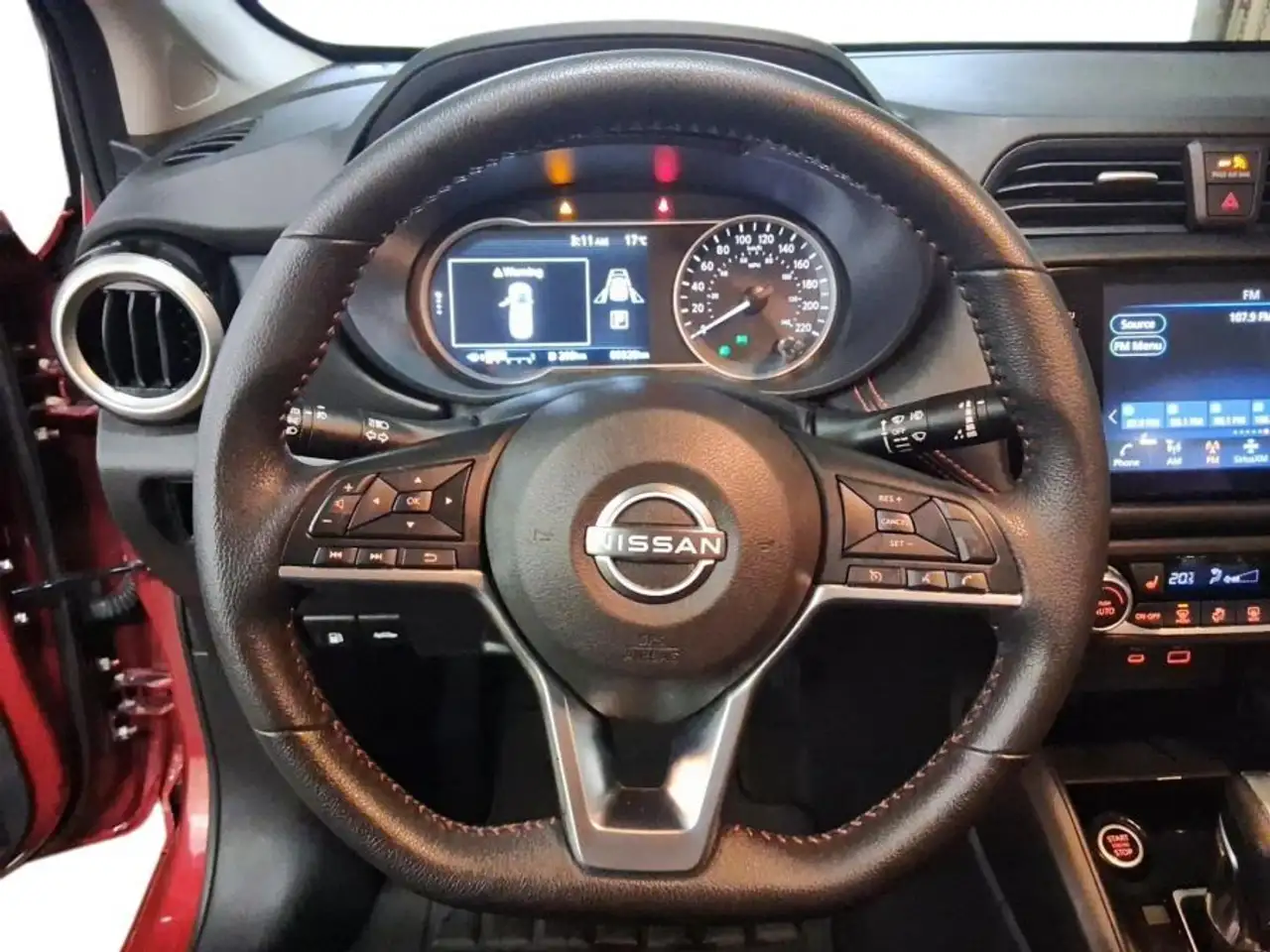 Nissan Versa fotografie Nissan Versa