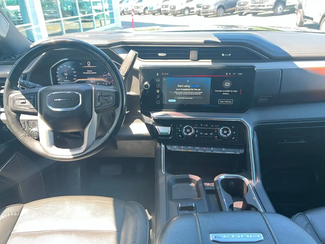 GMC Sierra 3500HD photo GMC Sierra 3500HD