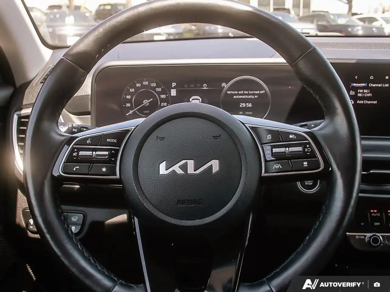 Kia Seltos снимка Kia Seltos