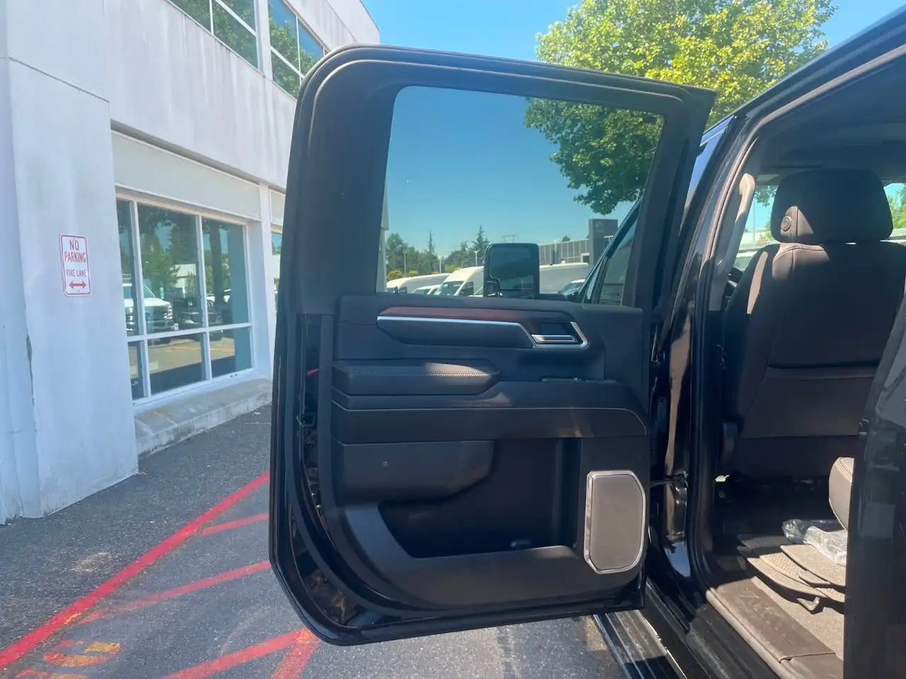 GMC Sierra 3500HD photo GMC Sierra 3500HD