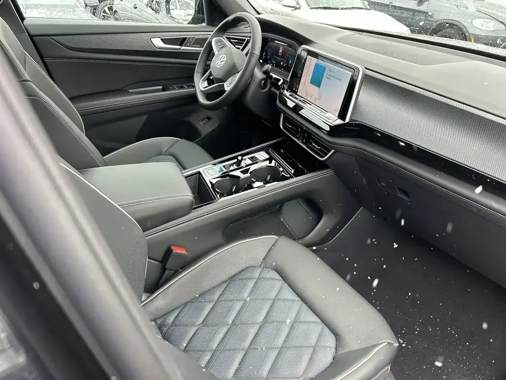 Volkswagen Atlas снимка Volkswagen Atlas