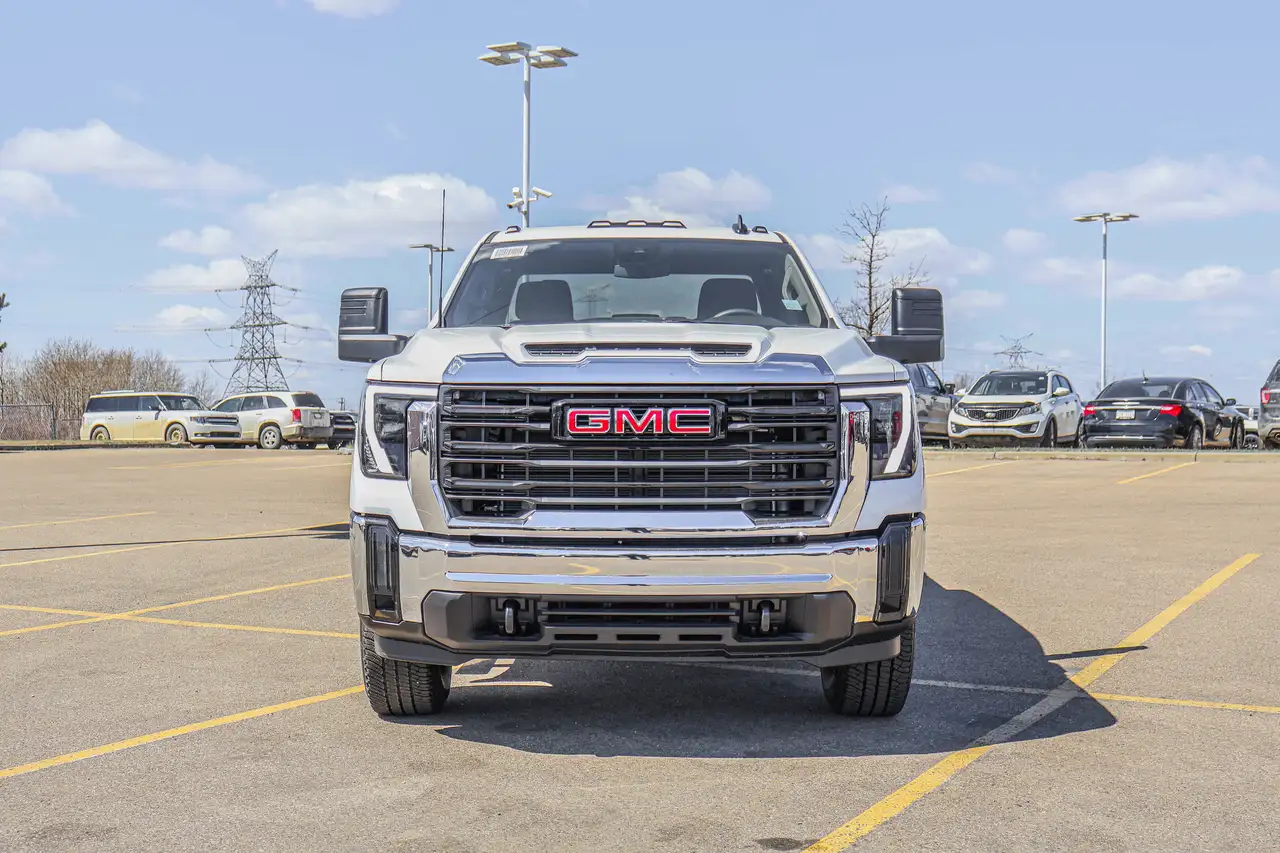 GMC Sierra 3500HD снимка GMC Sierra 3500HD