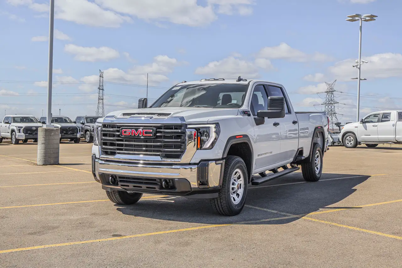 GMC Sierra 3500HD снимка GMC Sierra 3500HD