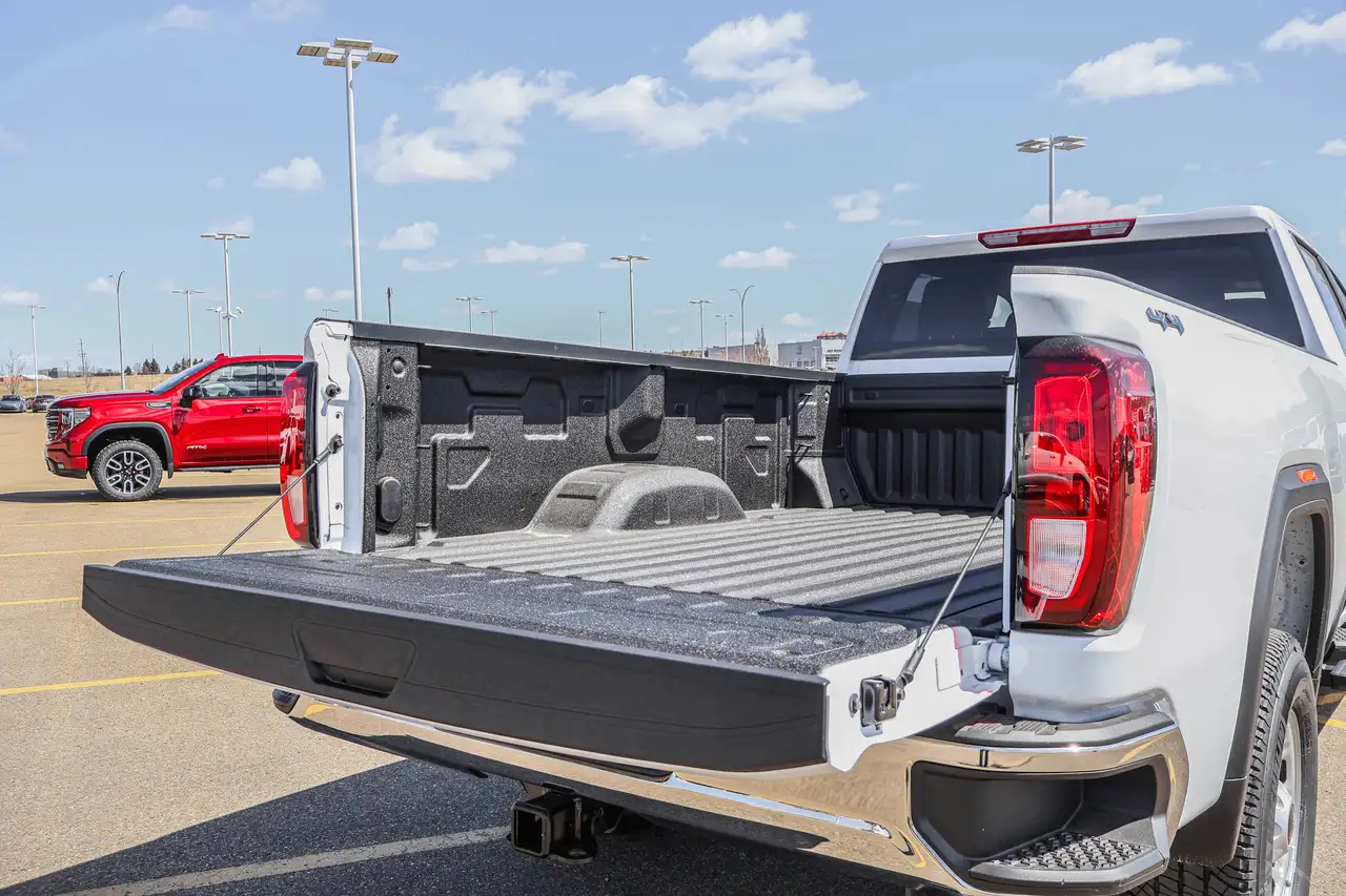 GMC Sierra 3500HD снимка GMC Sierra 3500HD