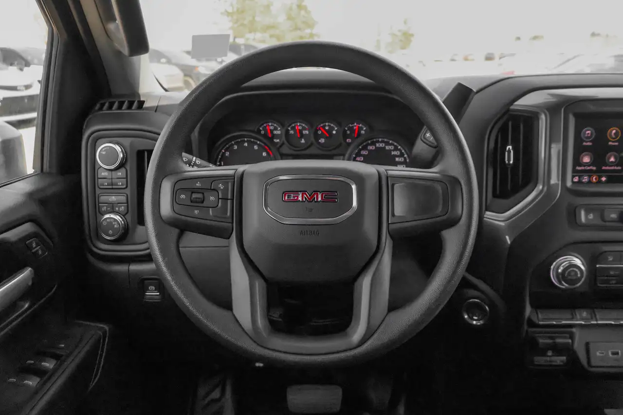 GMC Sierra 3500HD снимка GMC Sierra 3500HD