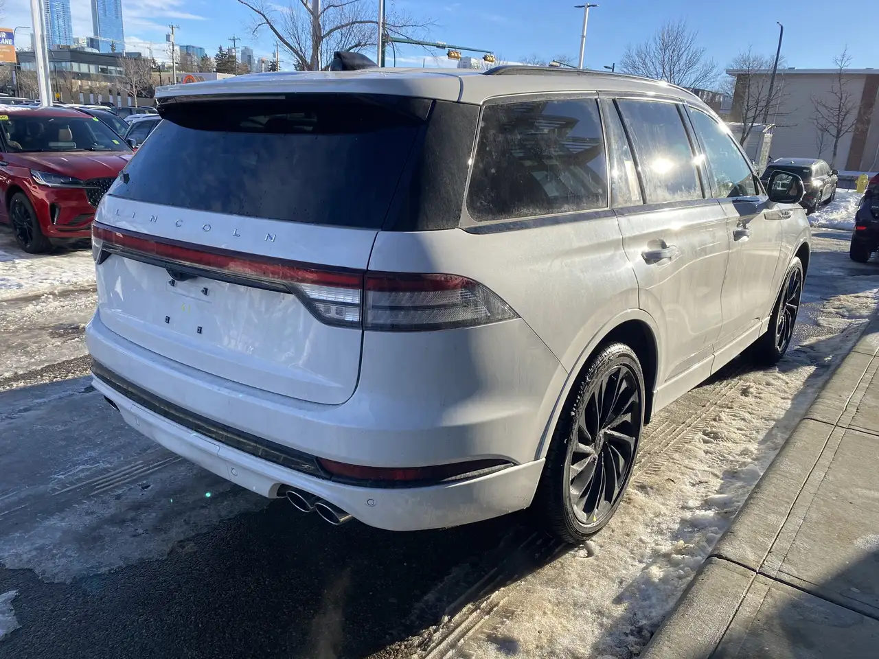 Lincoln Aviator снимка Lincoln Aviator