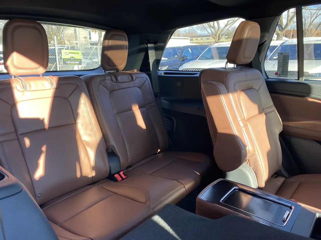 Lincoln Aviator снимка Lincoln Aviator