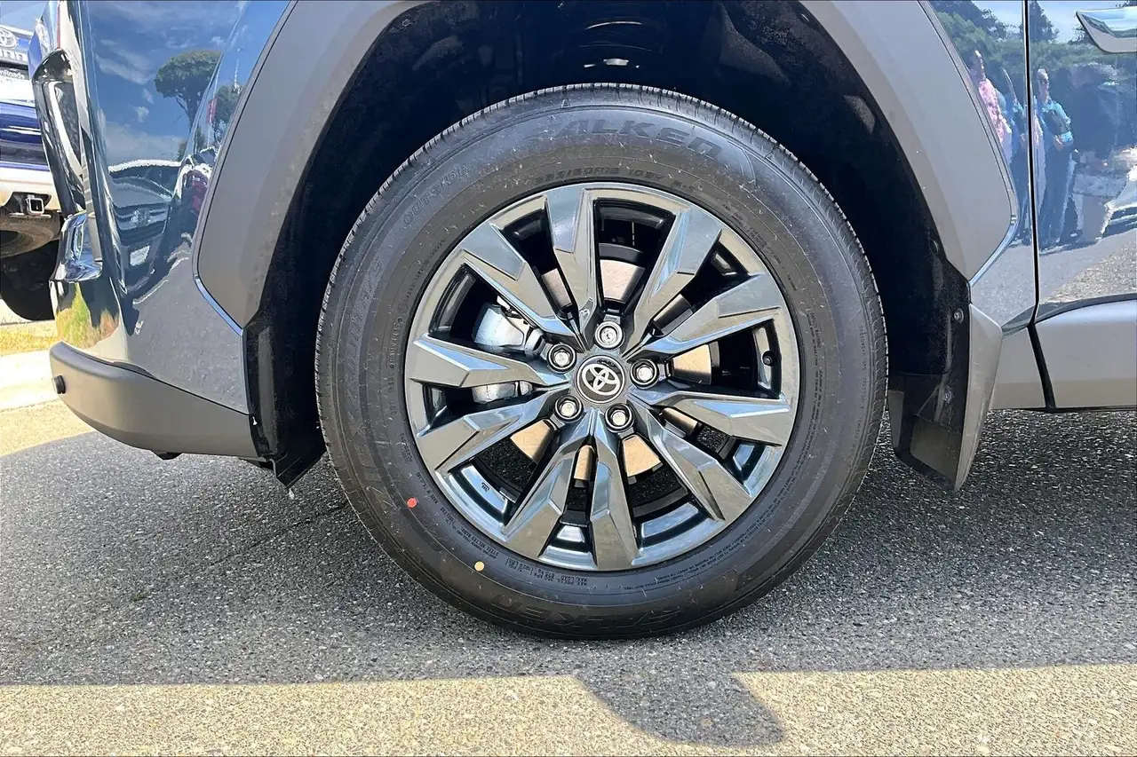 Toyota RAV 4 снимка Toyota RAV 4