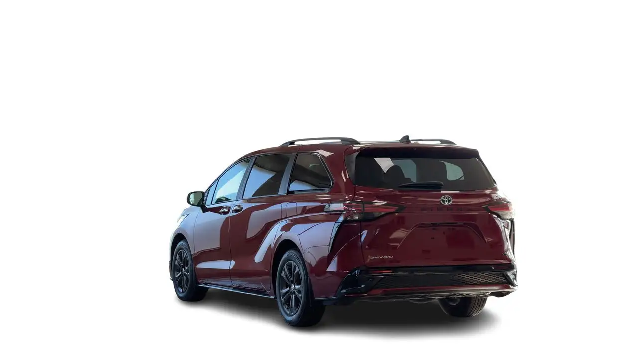Toyota Sienna снимка Toyota Sienna