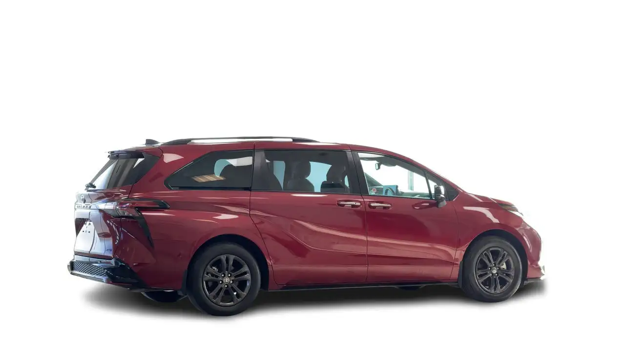 Toyota Sienna снимка Toyota Sienna