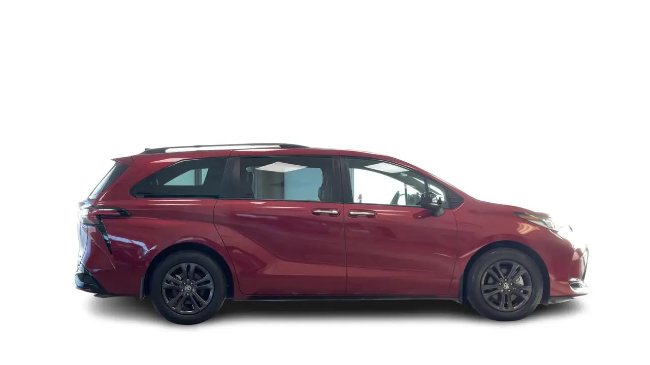 Toyota Sienna снимка Toyota Sienna