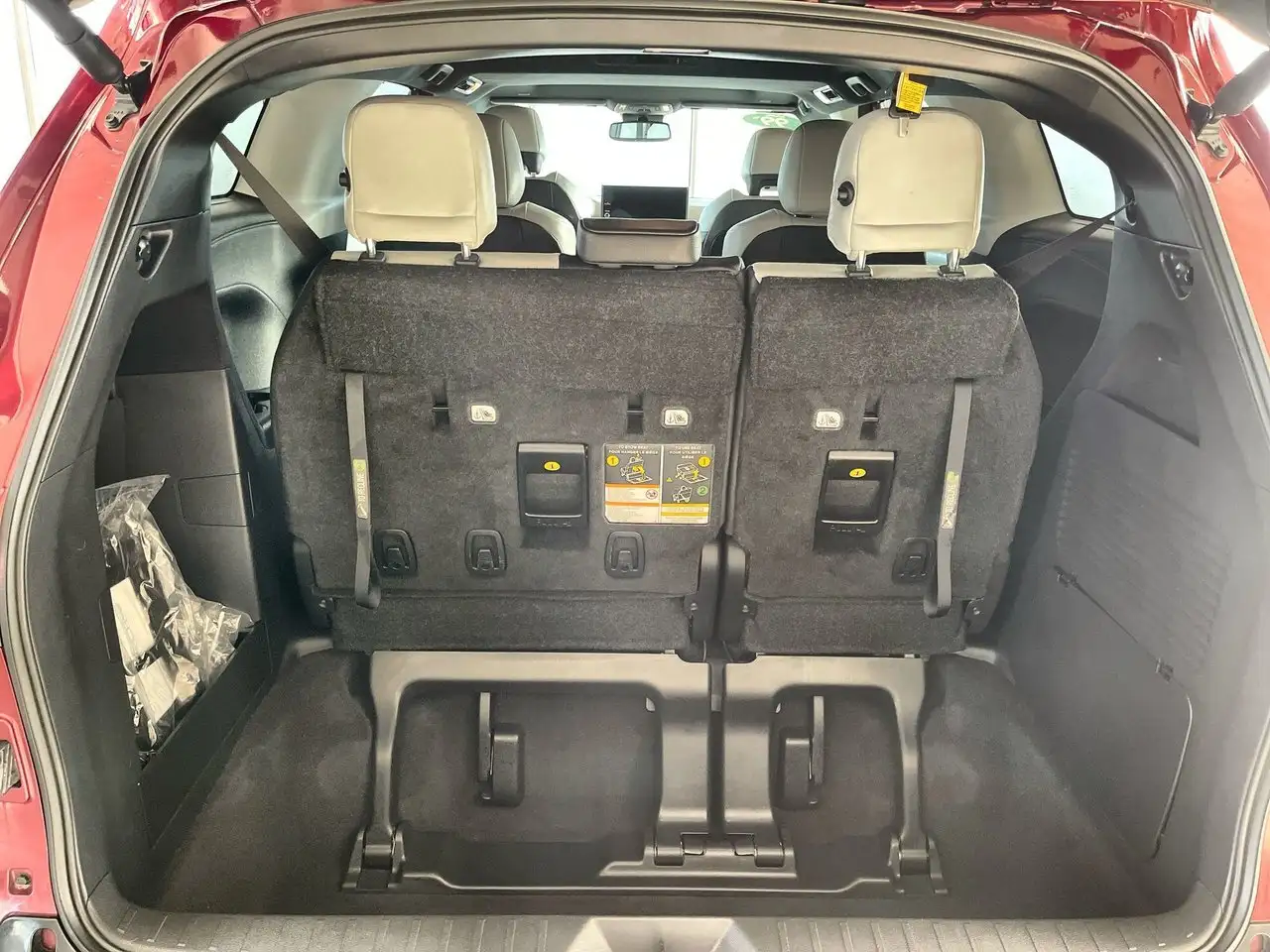 Toyota Sienna снимка Toyota Sienna