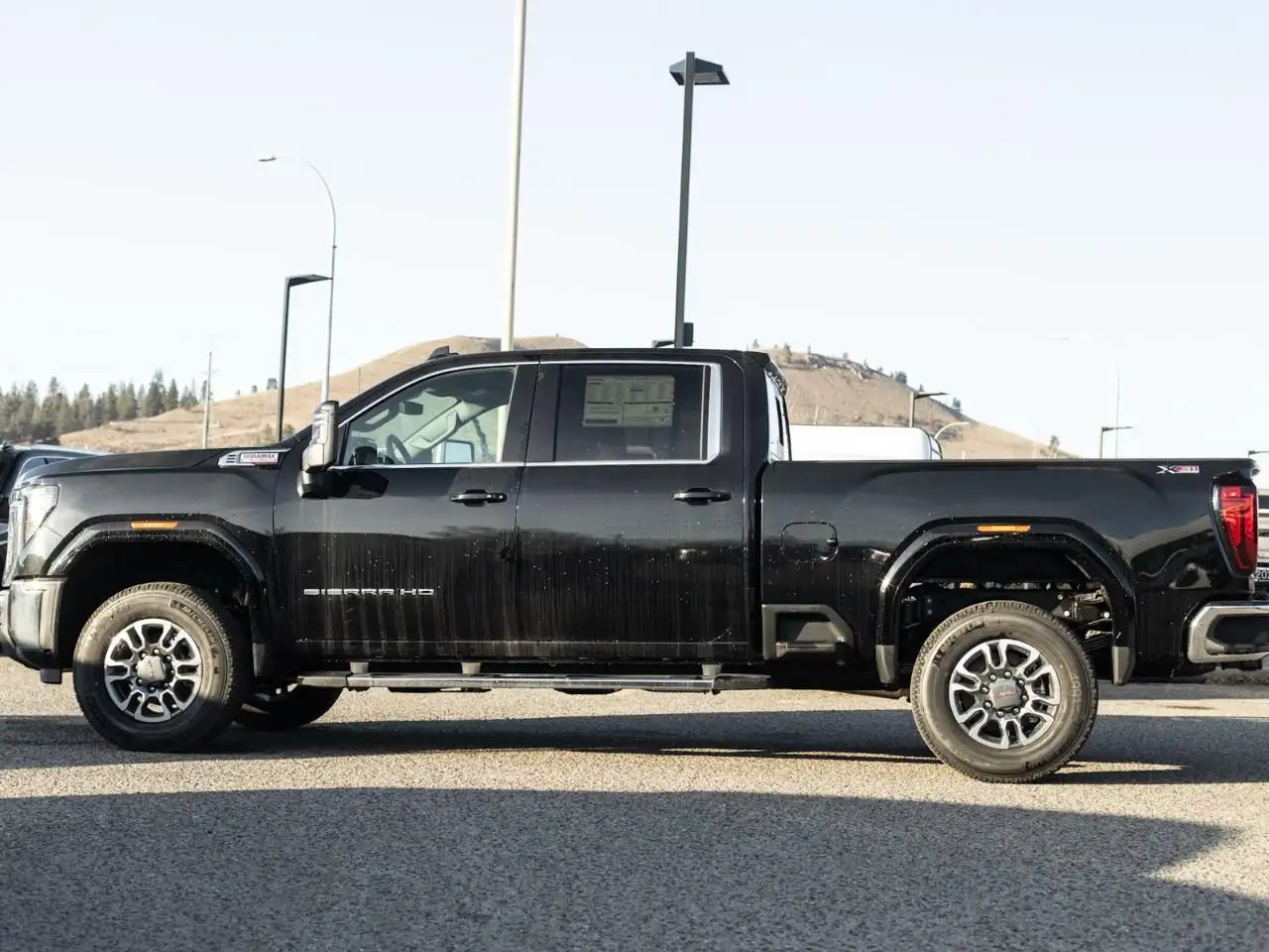 GMC Sierra 3500HD снимка GMC Sierra 3500HD