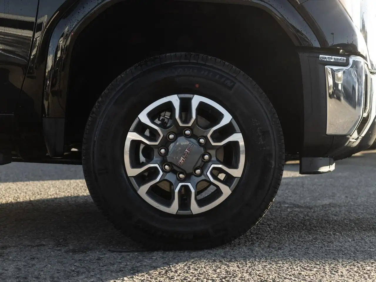 GMC Sierra 3500HD снимка GMC Sierra 3500HD