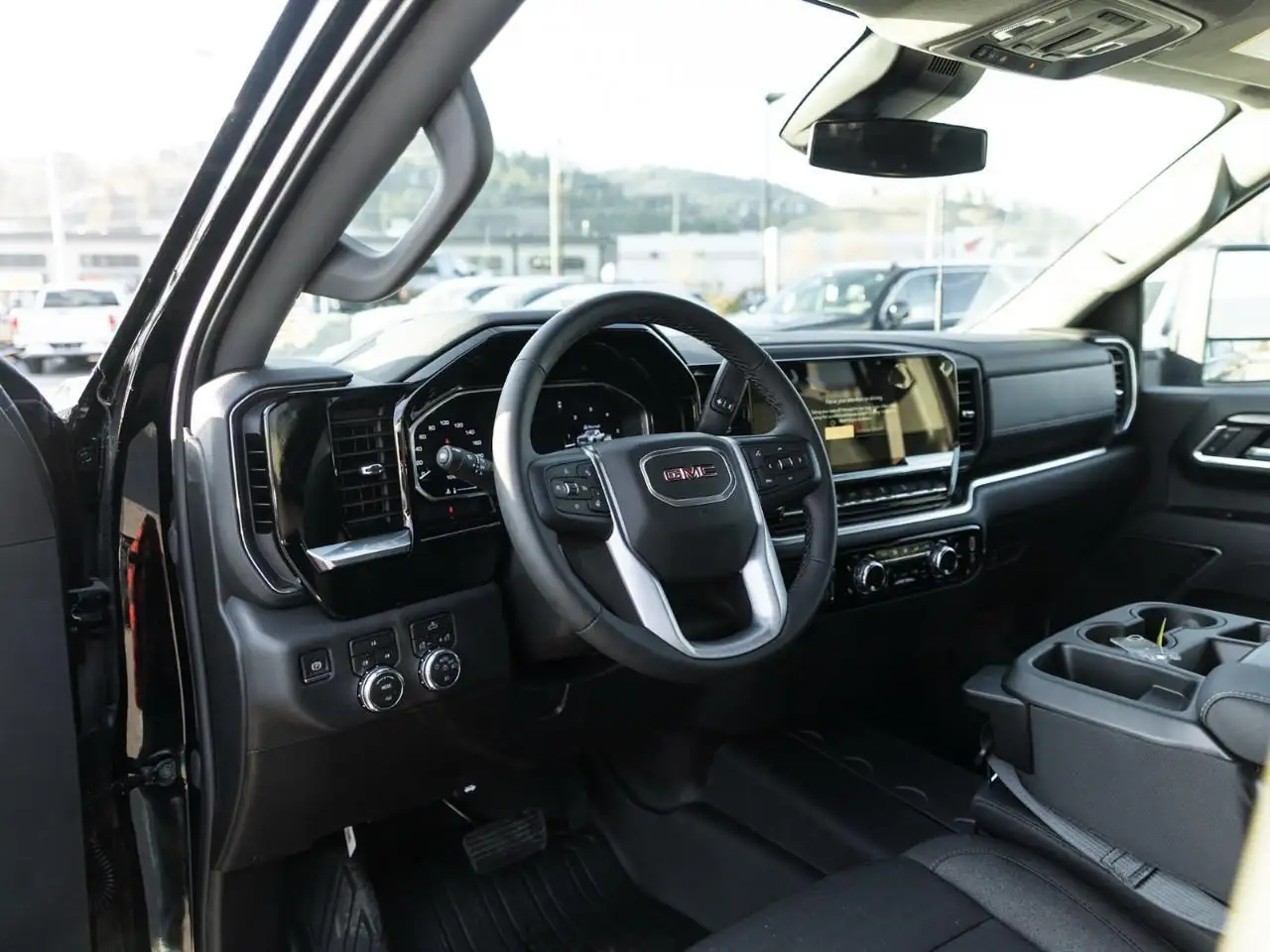 GMC Sierra 3500HD снимка GMC Sierra 3500HD