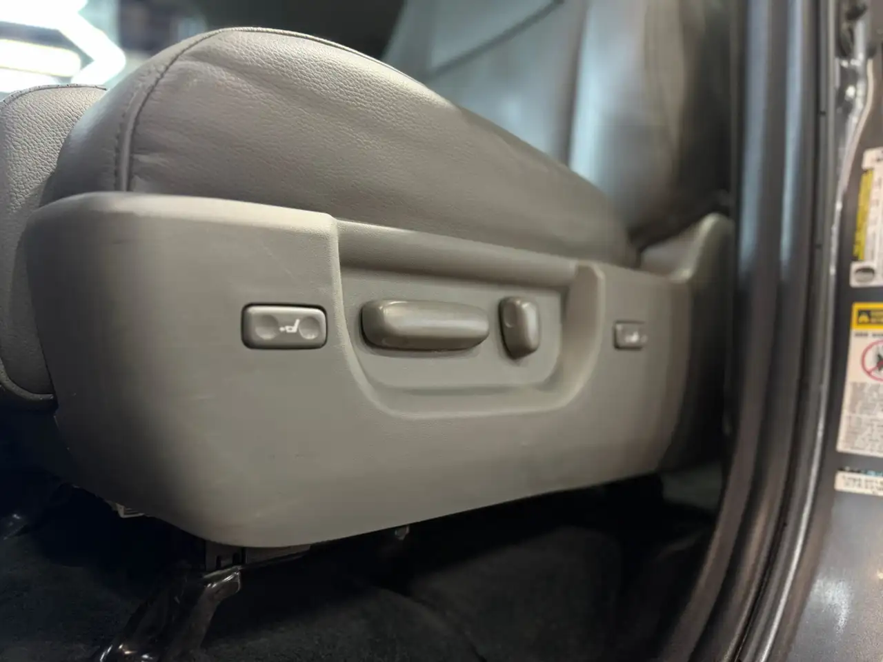 Toyota Sequoia photo Toyota Sequoia
