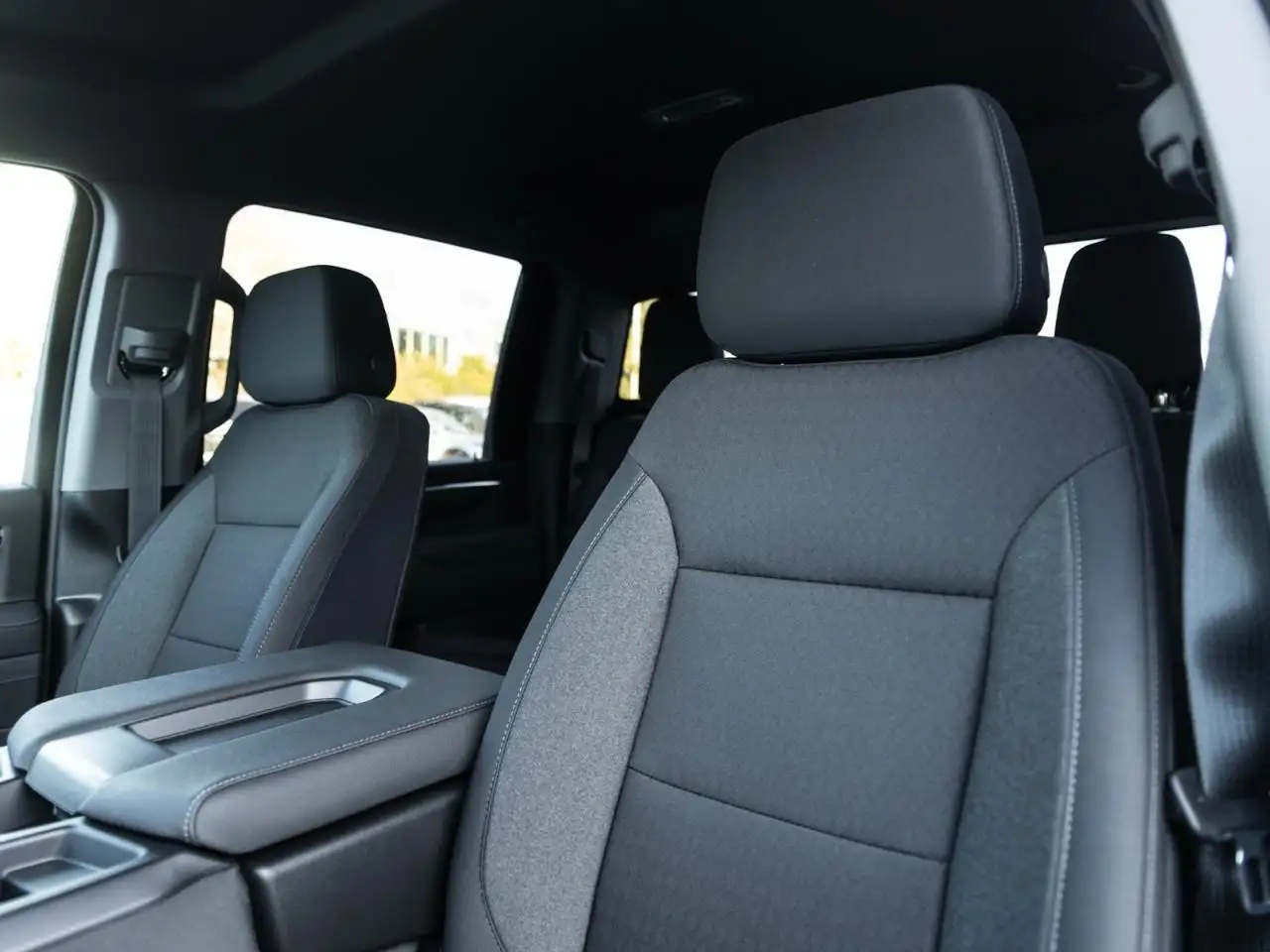 GMC Sierra 3500HD снимка GMC Sierra 3500HD
