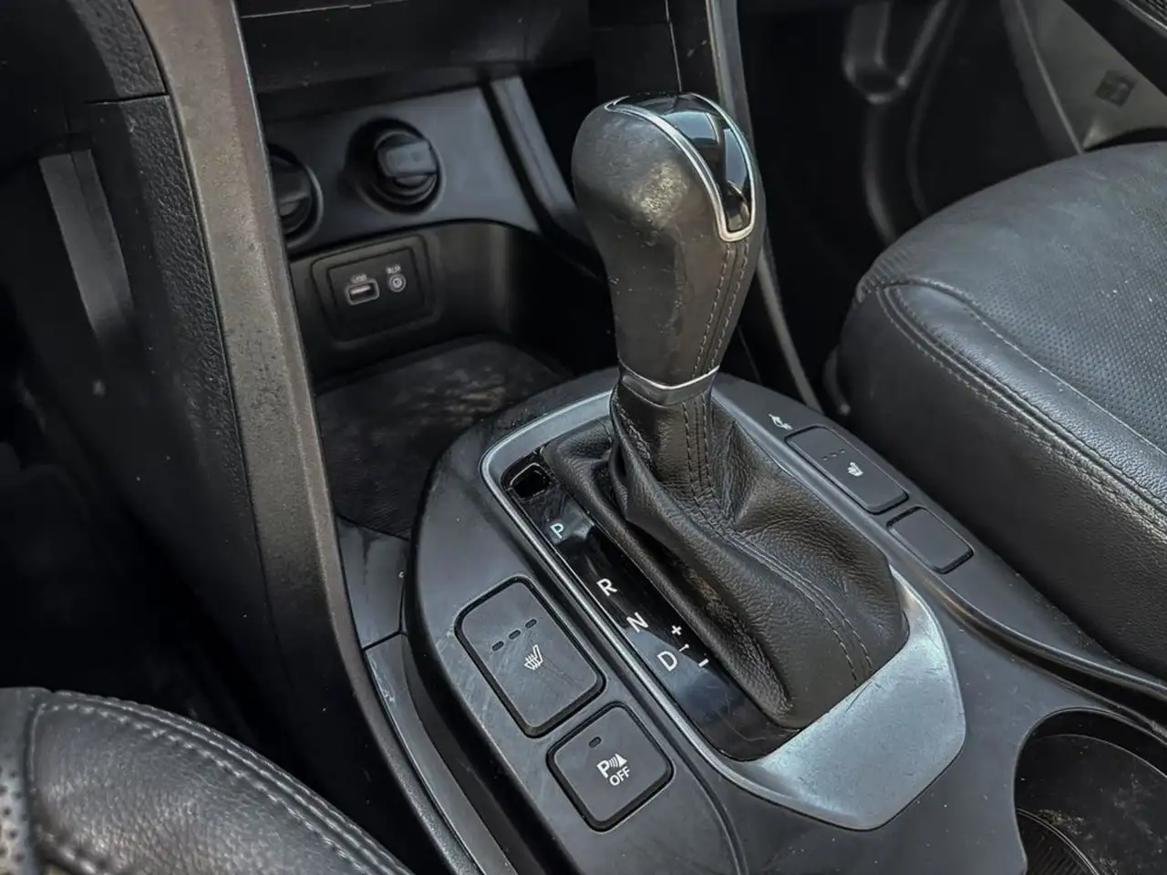 Hyundai SANTA FE снимка Hyundai SANTA FE