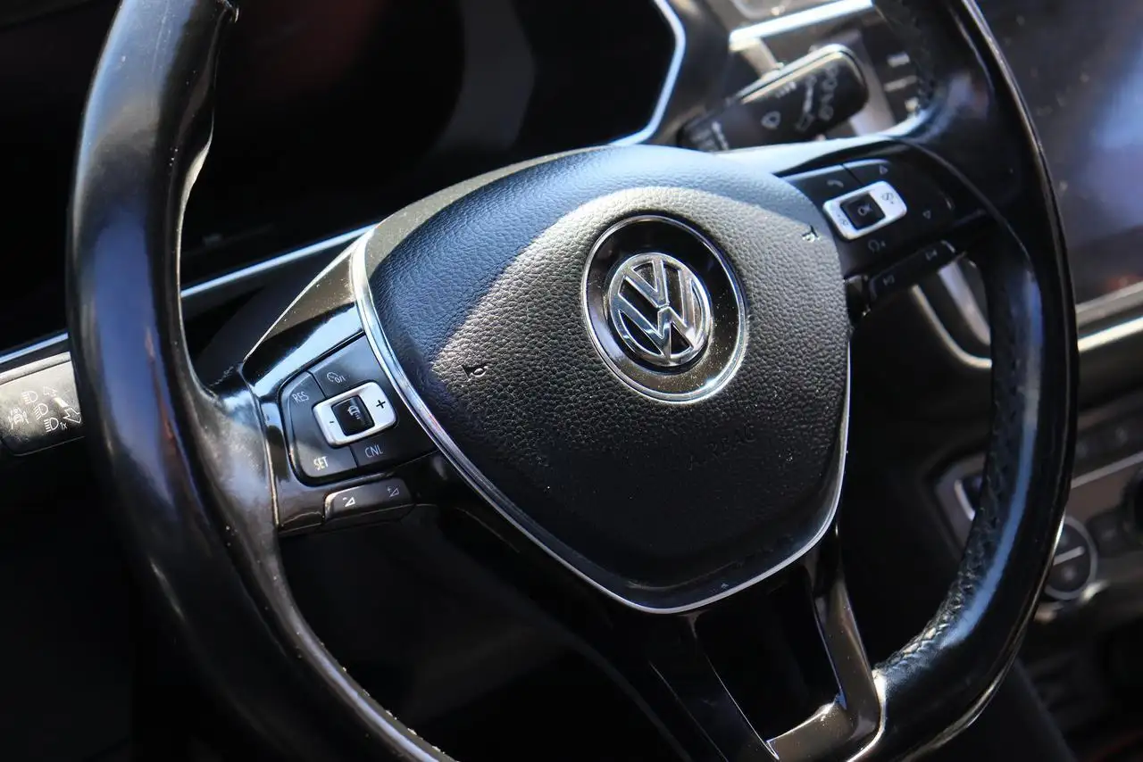 Volkswagen Tiguan снимка Volkswagen Tiguan