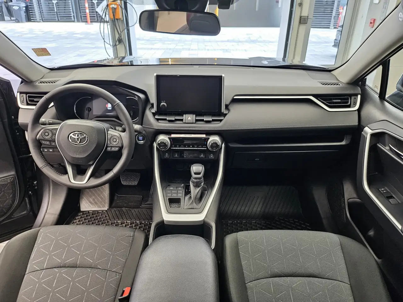 Toyota RAV 4 снимка Toyota RAV 4