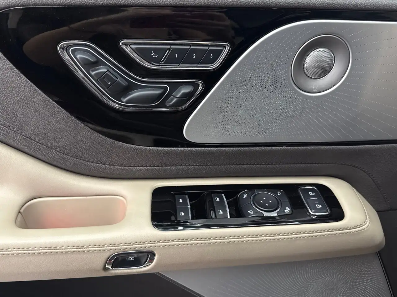 Lincoln Aviator fotografie Lincoln Aviator