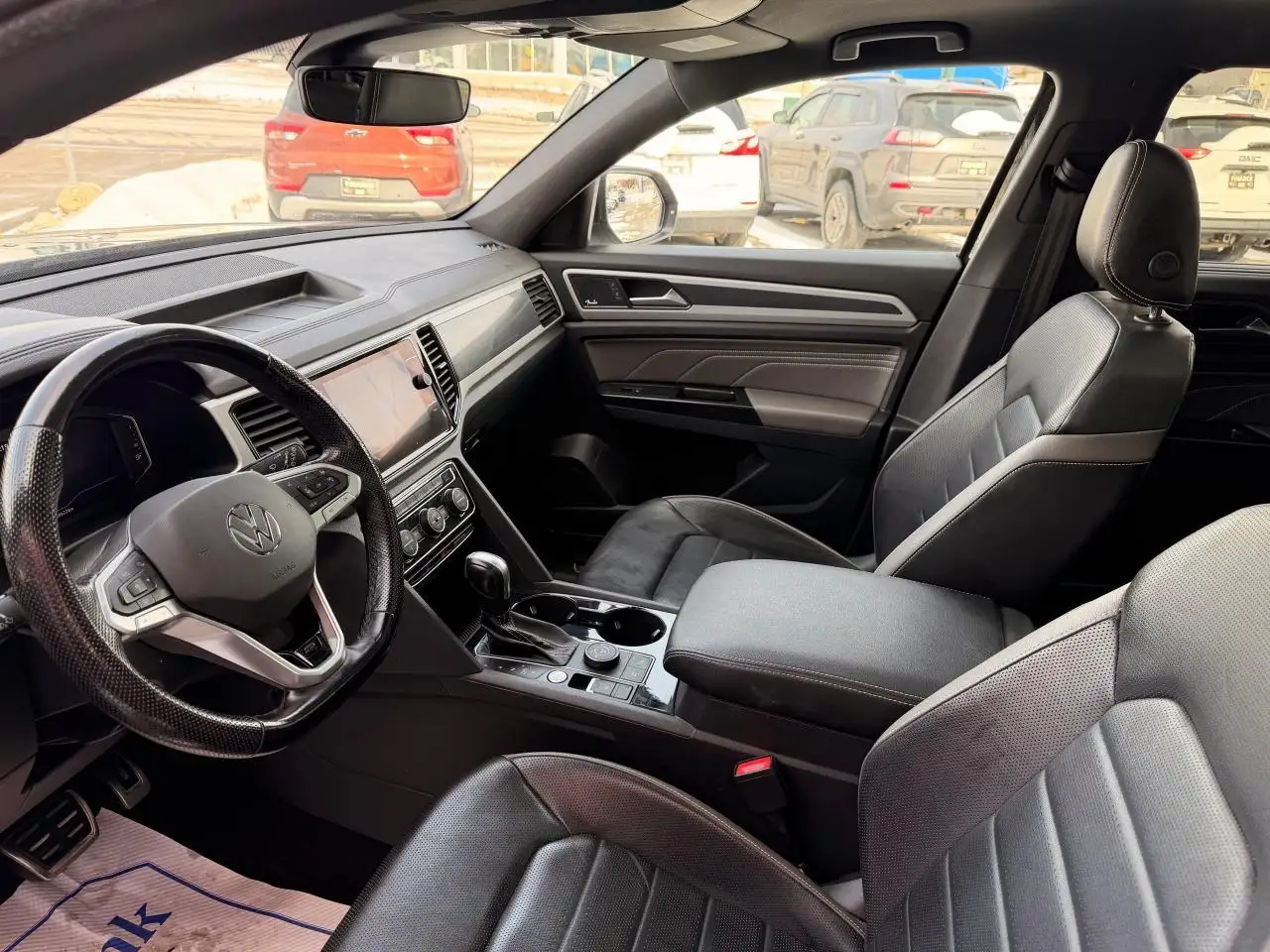 Volkswagen Atlas photo Volkswagen Atlas