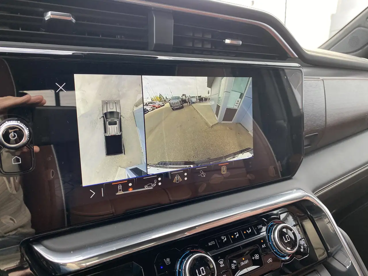 GMC Sierra 3500HD снимка GMC Sierra 3500HD