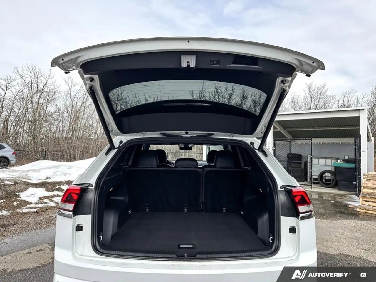 Volkswagen Atlas снимка Volkswagen Atlas