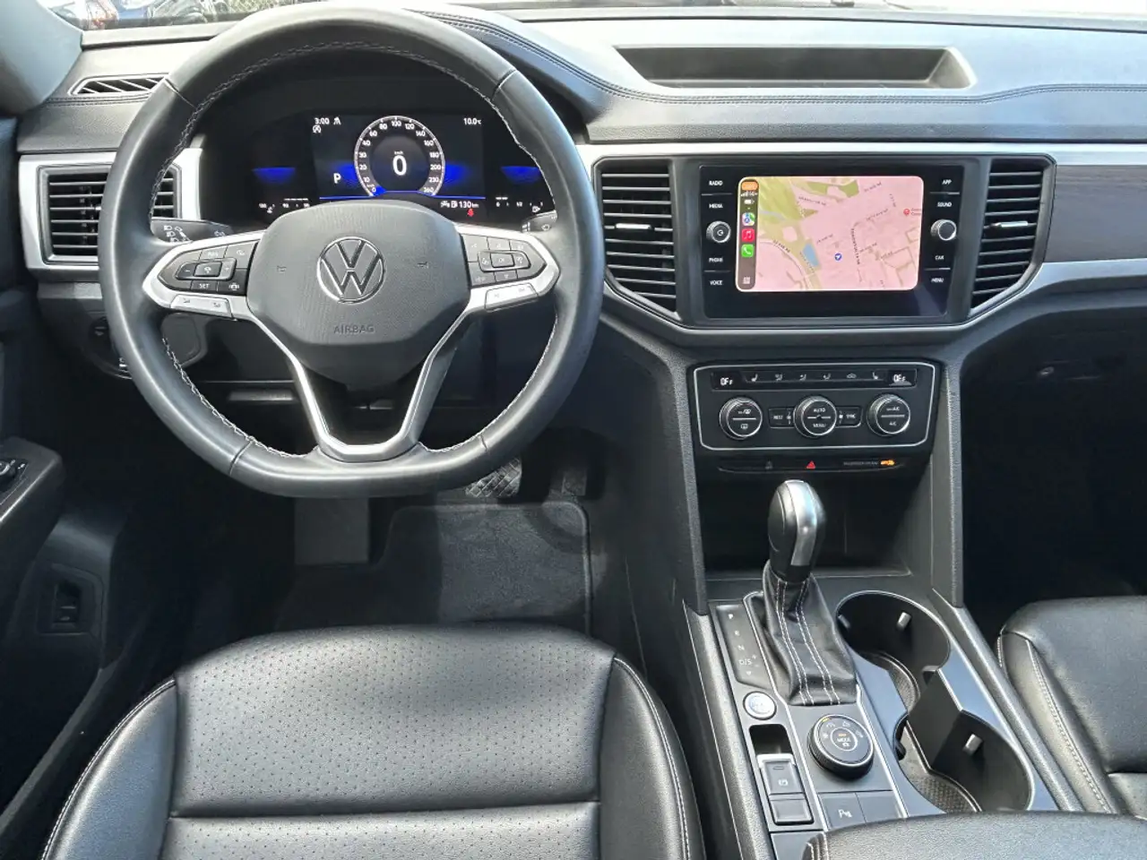 Volkswagen Atlas снимка Volkswagen Atlas