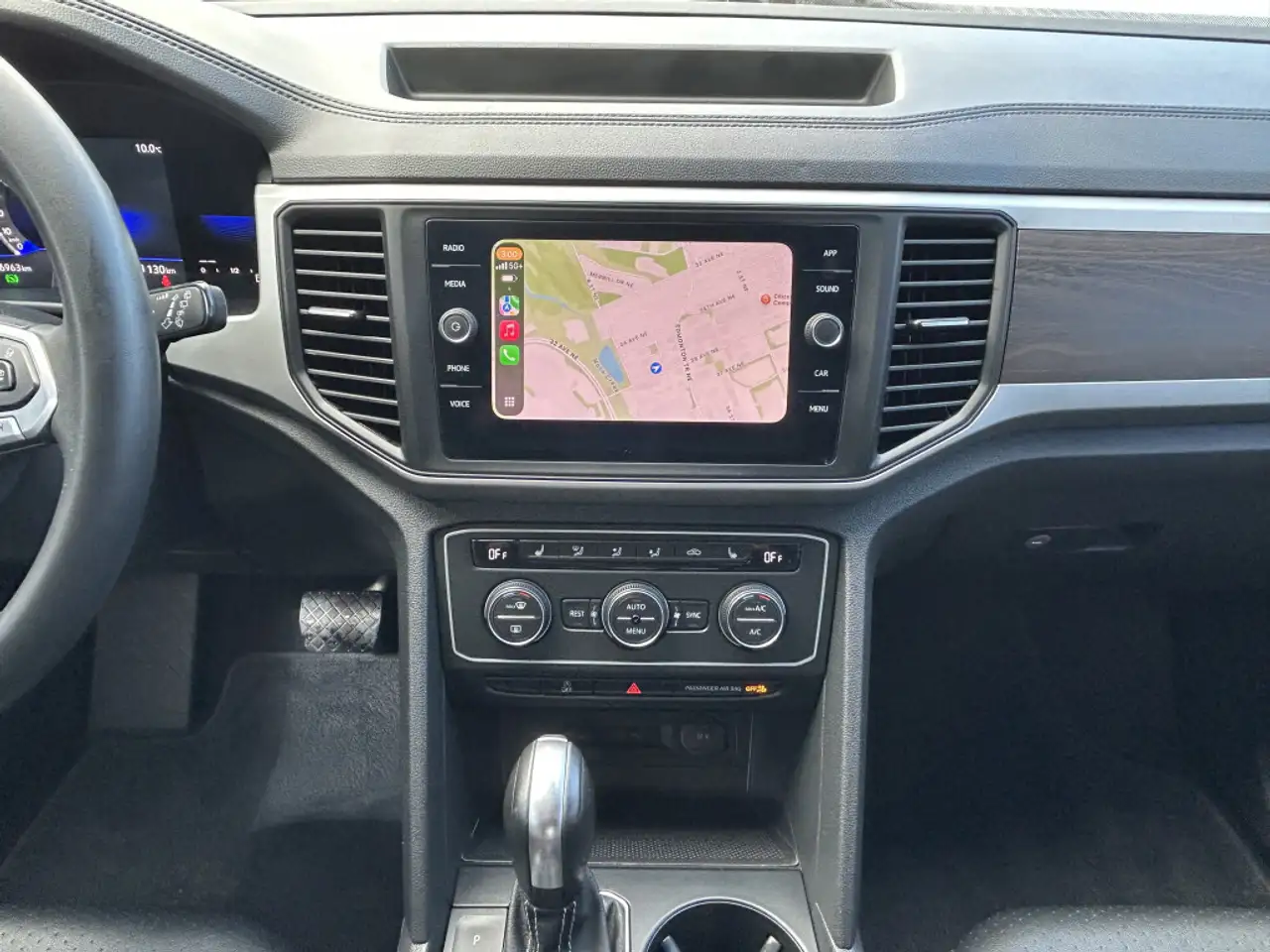 Volkswagen Atlas снимка Volkswagen Atlas