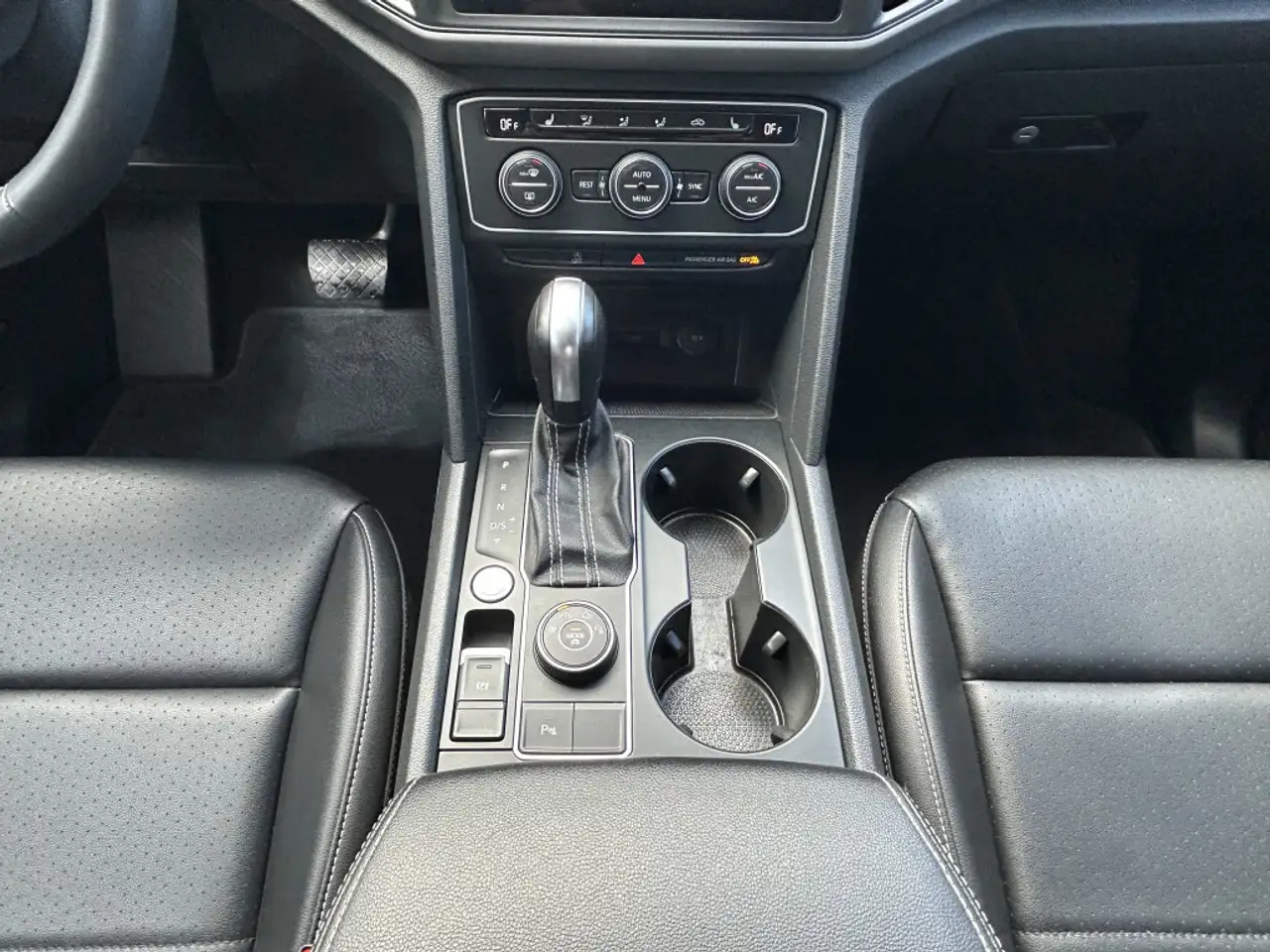 Volkswagen Atlas снимка Volkswagen Atlas