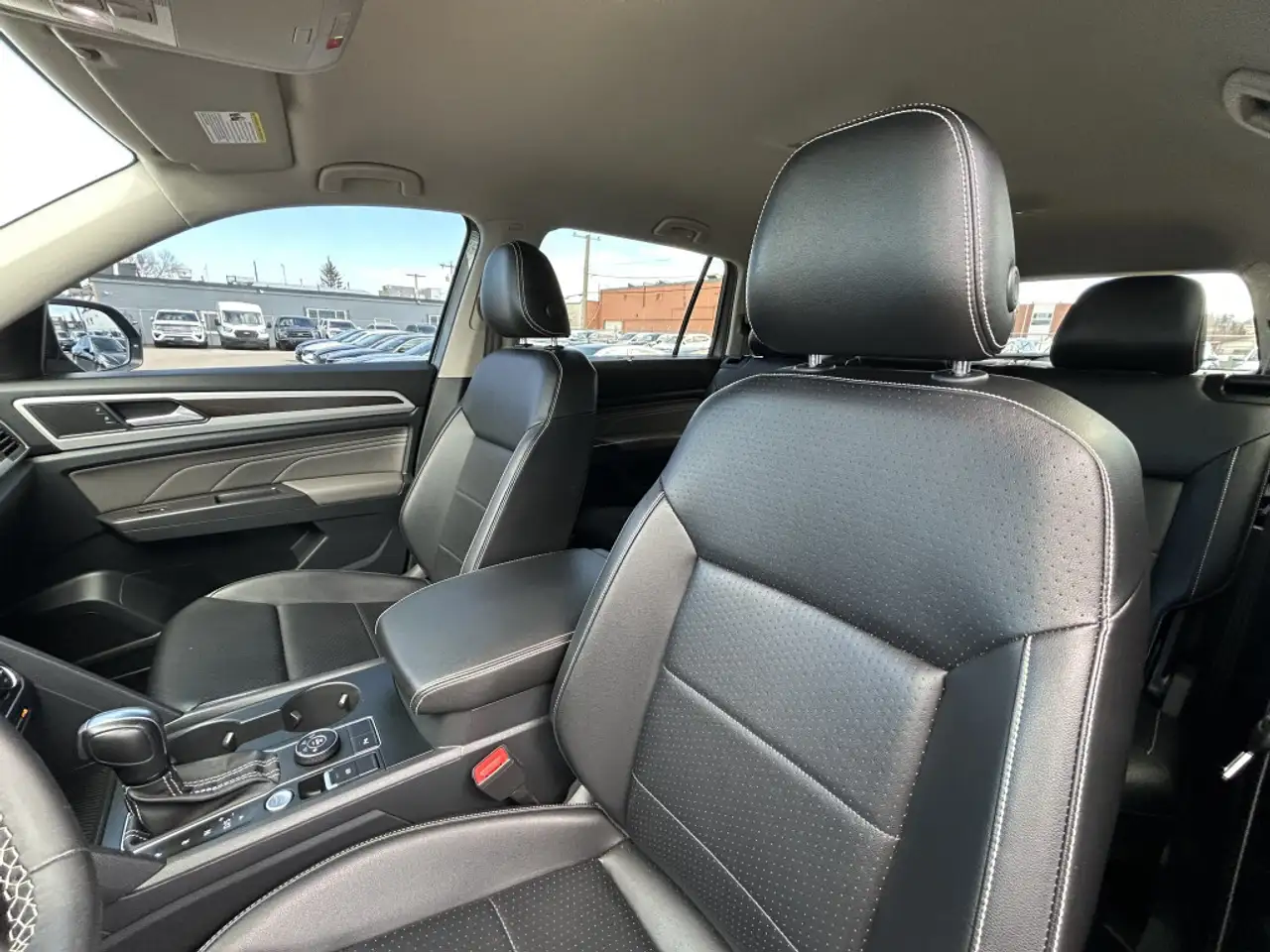Volkswagen Atlas снимка Volkswagen Atlas