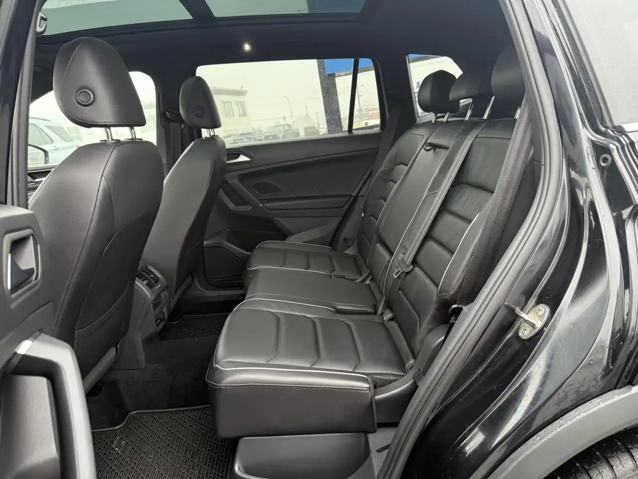 Volkswagen Tiguan снимка Volkswagen Tiguan