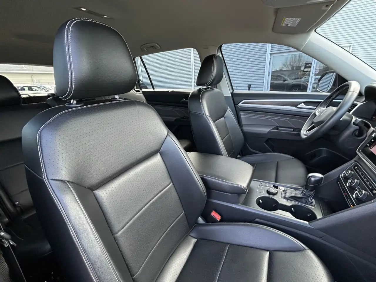 Volkswagen Atlas снимка Volkswagen Atlas
