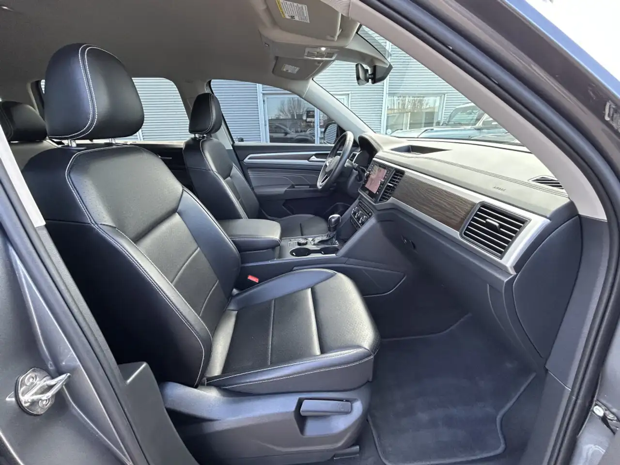 Volkswagen Atlas снимка Volkswagen Atlas