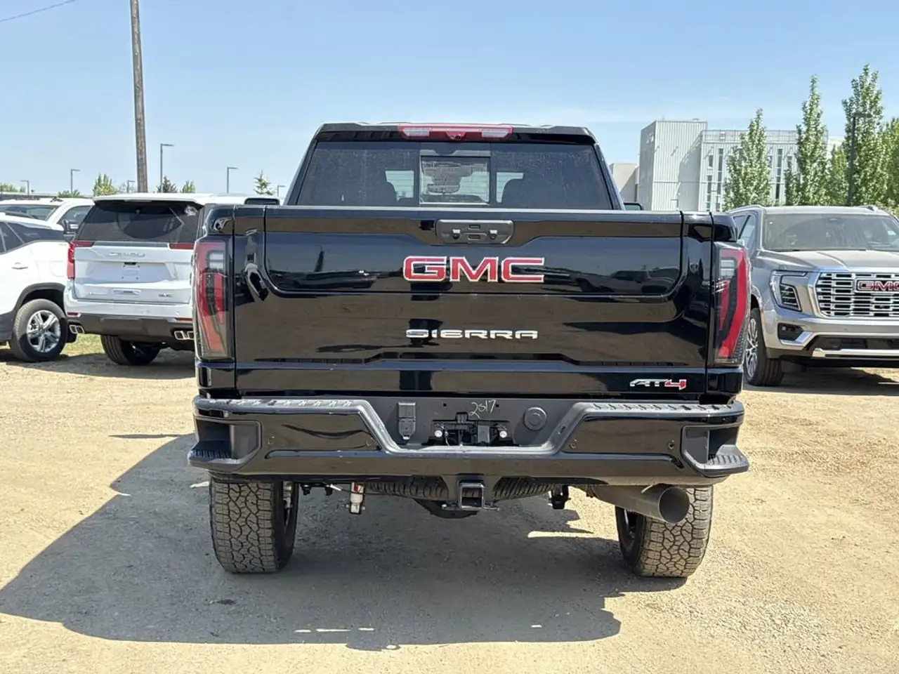 GMC Sierra 3500HD снимка GMC Sierra 3500HD