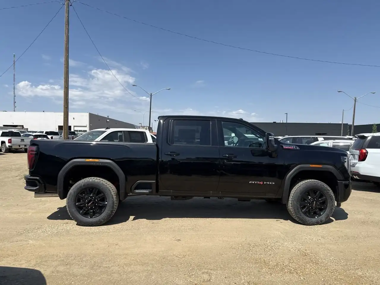 GMC Sierra 3500HD снимка GMC Sierra 3500HD