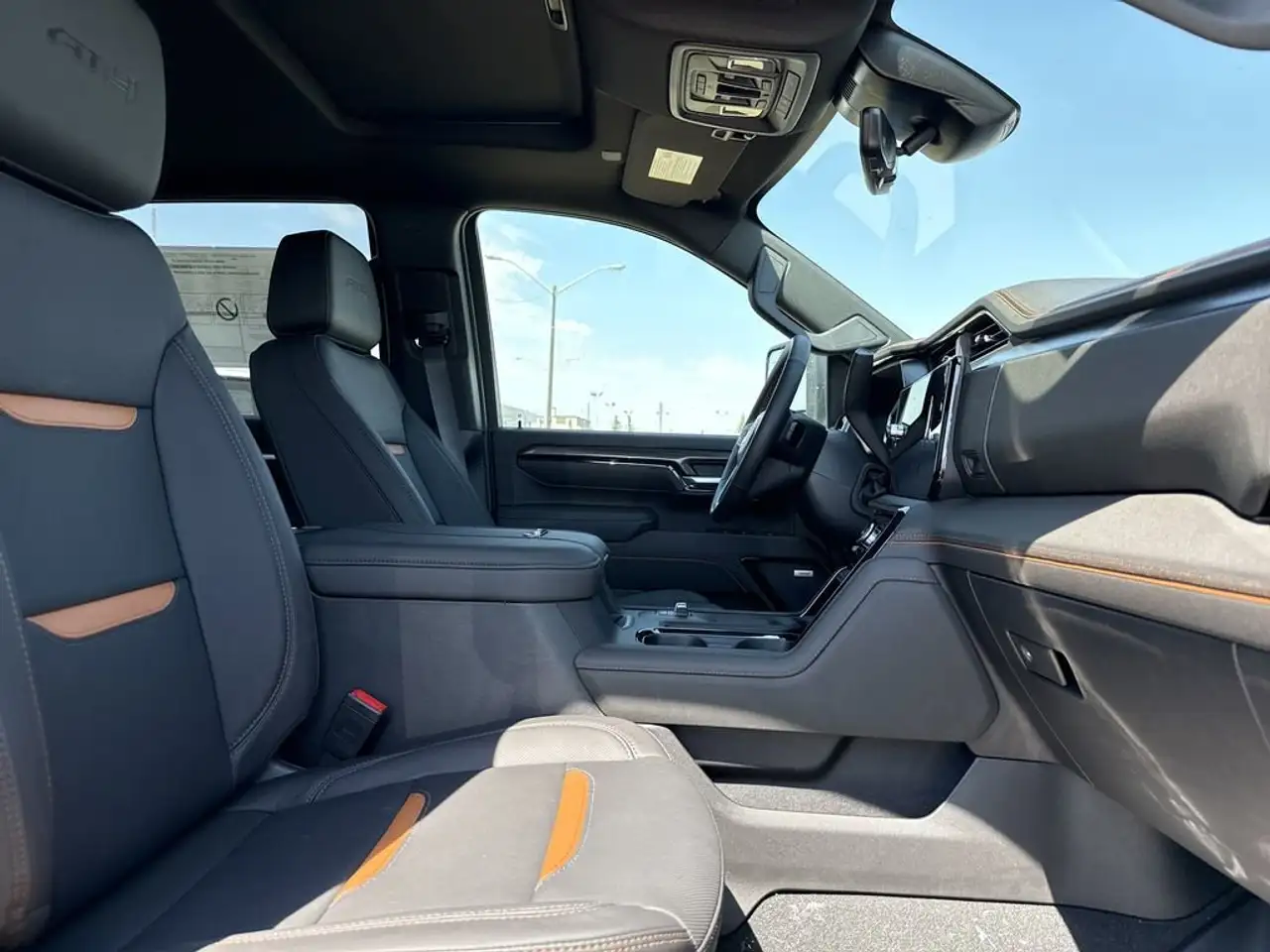GMC Sierra 3500HD снимка GMC Sierra 3500HD