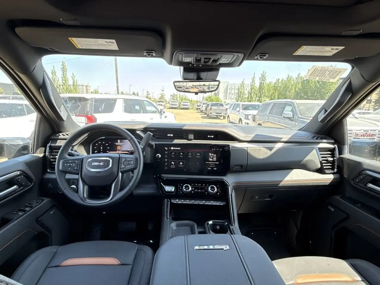 GMC Sierra 3500HD снимка GMC Sierra 3500HD