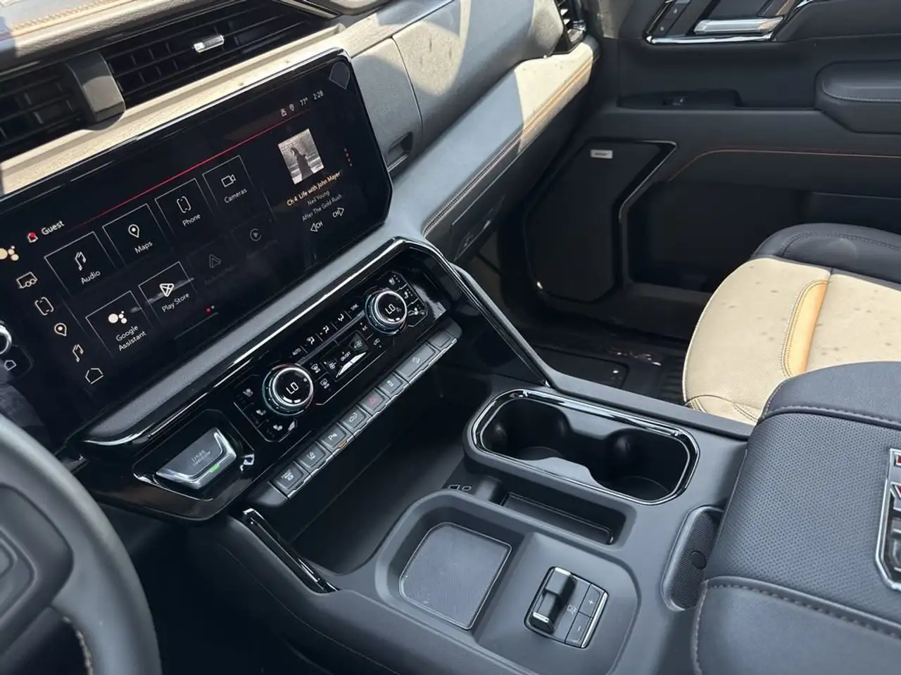 GMC Sierra 3500HD снимка GMC Sierra 3500HD