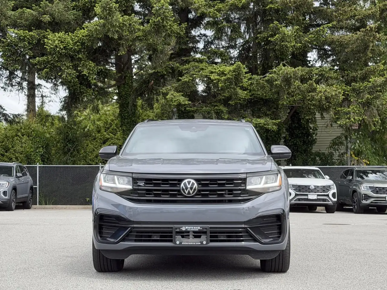 Volkswagen Atlas photo Volkswagen Atlas